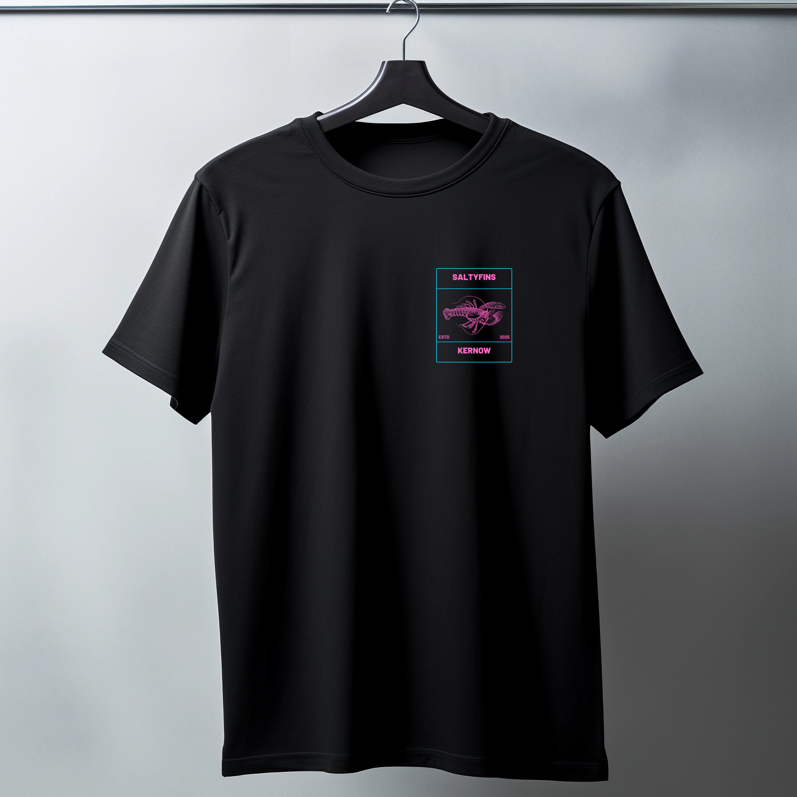 Salty’s Lobbo Fins Tee